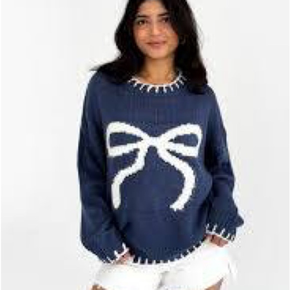 Grey Bandit Bow Sweater